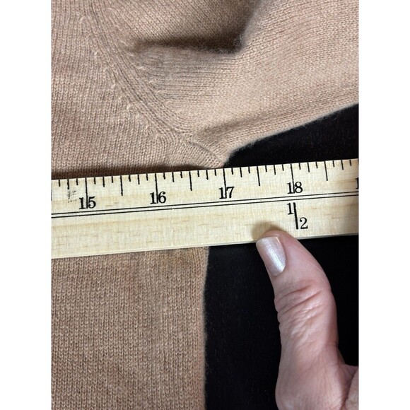 Quince Mongolian Cashmere Sweater Tan Camel Small Long Sleeve V-neck - Picture 7 of 9